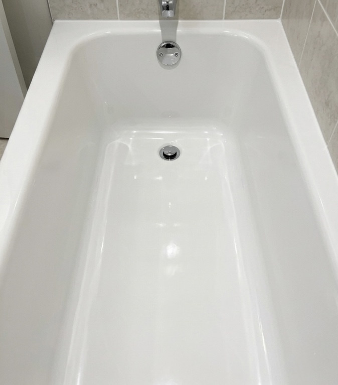 Bathtub After cleaning