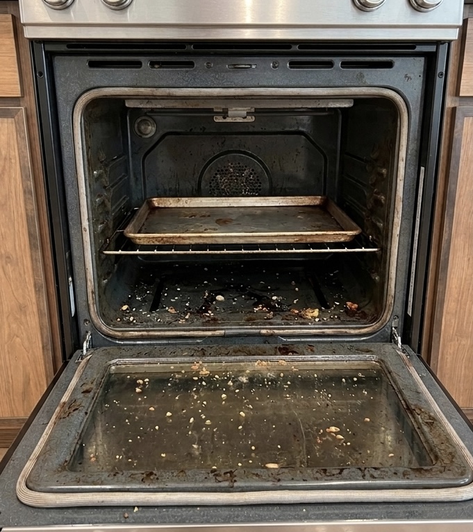 Oven before Cleaning