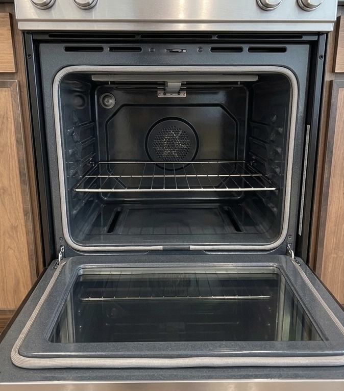 Oven after cleaning